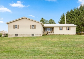 128 Emerson St, Rockwood, PA 15557