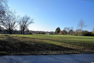 826 N Lindell St, Martin, TN 38237