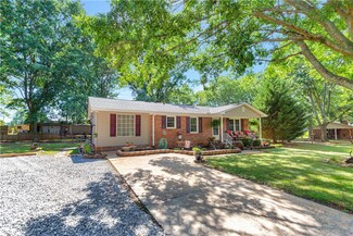 128 Sylvia Rd, Belton, SC 29627