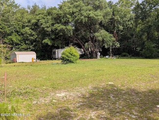 229 Azealea Ave, Interlachen, FL 32148