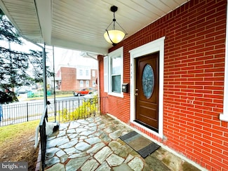 6100 Walker St, Philadelphia, PA 19135