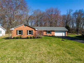 9016 Foxhunter Ln, Cincinnati, OH 45242