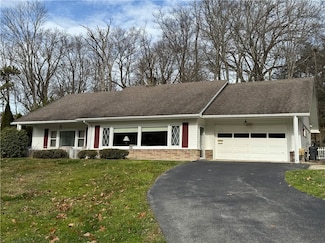 1929 Bates Dr, Johnstown, PA 15905