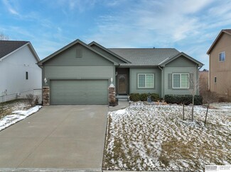 4719 N 167th St, Omaha, NE 68116