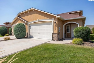 9405 Vincenzo Dr, Pasco, WA 99301