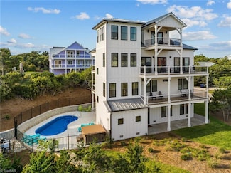 101 Melanie St, Emerald Isle, NC 28594