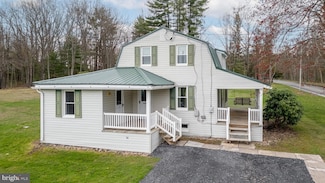 742 Pine Glen Rd, Karthaus, PA 16845