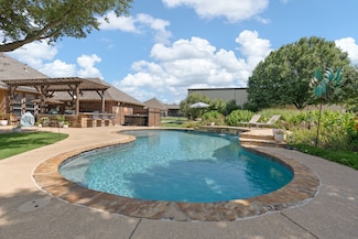 2033 Gentle Springs Dr, Joshua, TX 76058