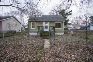 1561 Carlton St, Muskegon, MI 49442