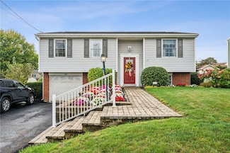 121 Eleanor Dr, Latrobe, PA 15650