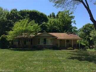 2982 Mccormick Rd, Silver Lake, OH 44224