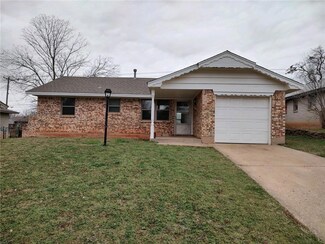 3717 Parkwoods Ln, Oklahoma City, OK 73110