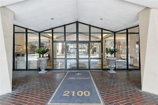2100 St Charles Ave Unit 12 A, New Orleans, LA 70130