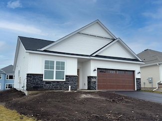 3692 Coral Bell Dr, Shakopee, MN 55379