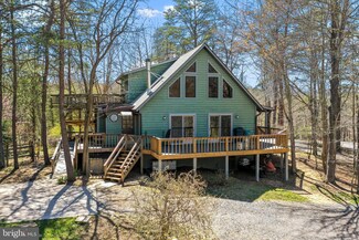 260 Clear Spring Ln, Berkeley Springs, WV 25411