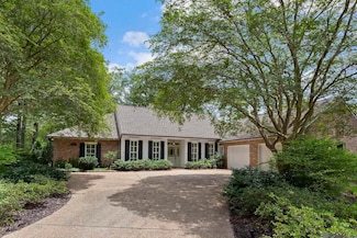 5845 S Shore Dr, Baton Rouge, LA 70817