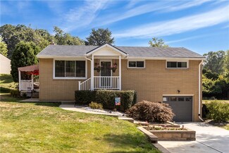 1523 Richard Dr, Pittsburgh, PA 15234