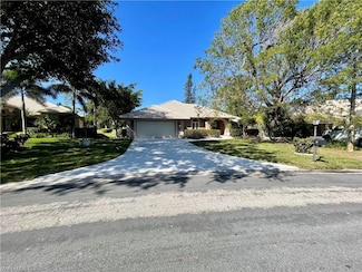 171 Muirfield Cir, Naples, FL 34113