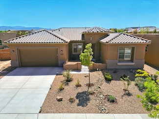 4687 Lluvia Encantada, Santa Fe, NM 87507