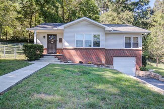 9881 Smith St, Soddy Daisy, TN 37379