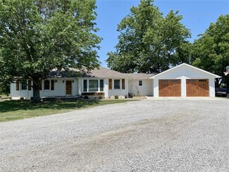 12544 NW State Route 52, Amoret, MO 64722