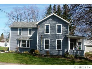 6 Park St, Phelps, NY 14532