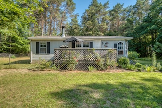 13113 Pinewood St NE, Gowen, MI 49326