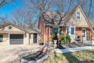 6850 South St, Lincoln, NE 68506