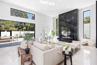 18802 Saginaw Dr, Irvine, CA 92603