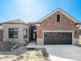 55127 Saint Paul Dr, Macomb, MI 48042