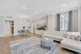 201 Shearwater Ct W Unit 32, Jersey City, NJ 07305