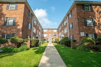 38 S Waiola Ave Unit 6, La Grange, IL 60525