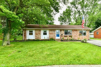 1445 Biloxi Ln, Beech Grove, IN 46107