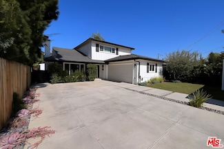 13123 Magnolia Blvd, Sherman Oaks, CA 91423