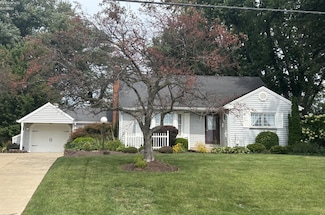 811 Berlin Rd, Huron, OH 44839