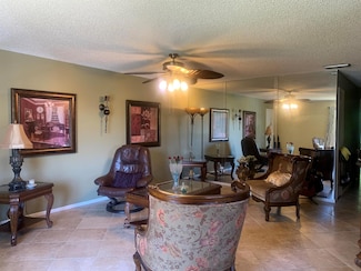 29 Lake Vista Trail Unit 201, Port Saint Lucie, FL 34952