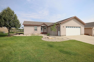 26 Harmony St, Buffalo, WY 82834