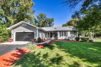 4008 Hamlin Dr, Johnsburg, IL 60051