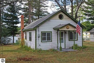 5146 Michigan Ave, Prescott, MI 48756