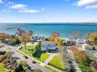 75 Saddle Rock Rd, Stamford, CT 06902