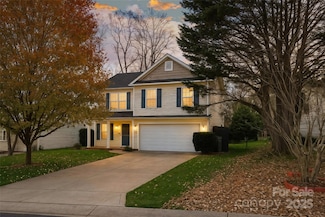 528 River View Dr, Lowell, NC 28098