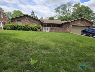 2928 Drummond Rd, Toledo, OH 43606