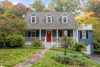 32 Verndale Rd, Newton Highlands, MA 02461