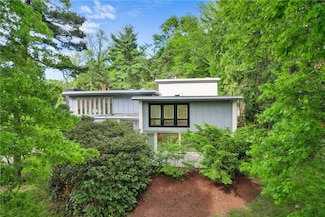 3413 Ridgewood Dr, Pittsburgh, PA 15235
