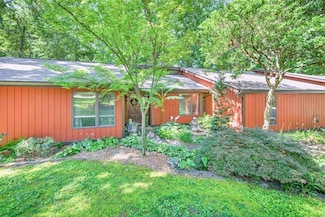 686 Hillwood Ct, Dacula, GA 30019