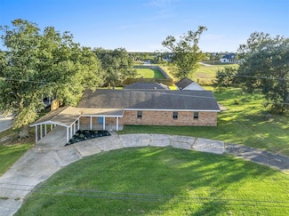 1049 Lake Land St, Lake Charles, LA 70605