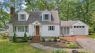 310 Ashland St, Manchester, NH 03104