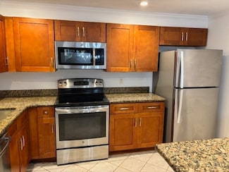 346 Neponset St Unit D, Canton, MA 02021