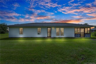 112 Demarest Rd, Lake Charles, LA 70607