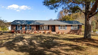 10 Alease Dr, Zebulon, NC 27597